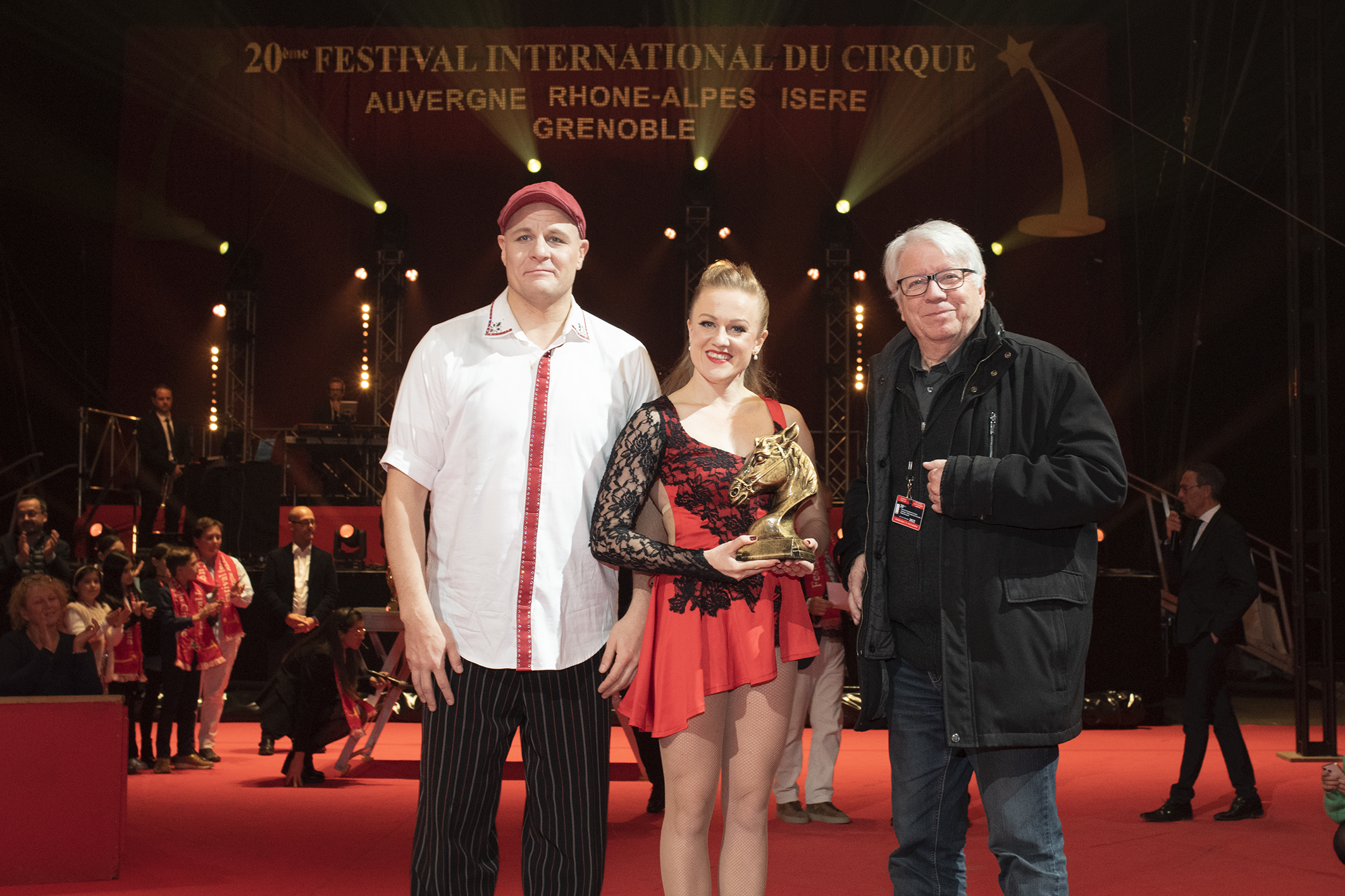 TROPHEE DU CLUB DU CIRQUE - DUO KATE &amp; PASI / Antipodiste