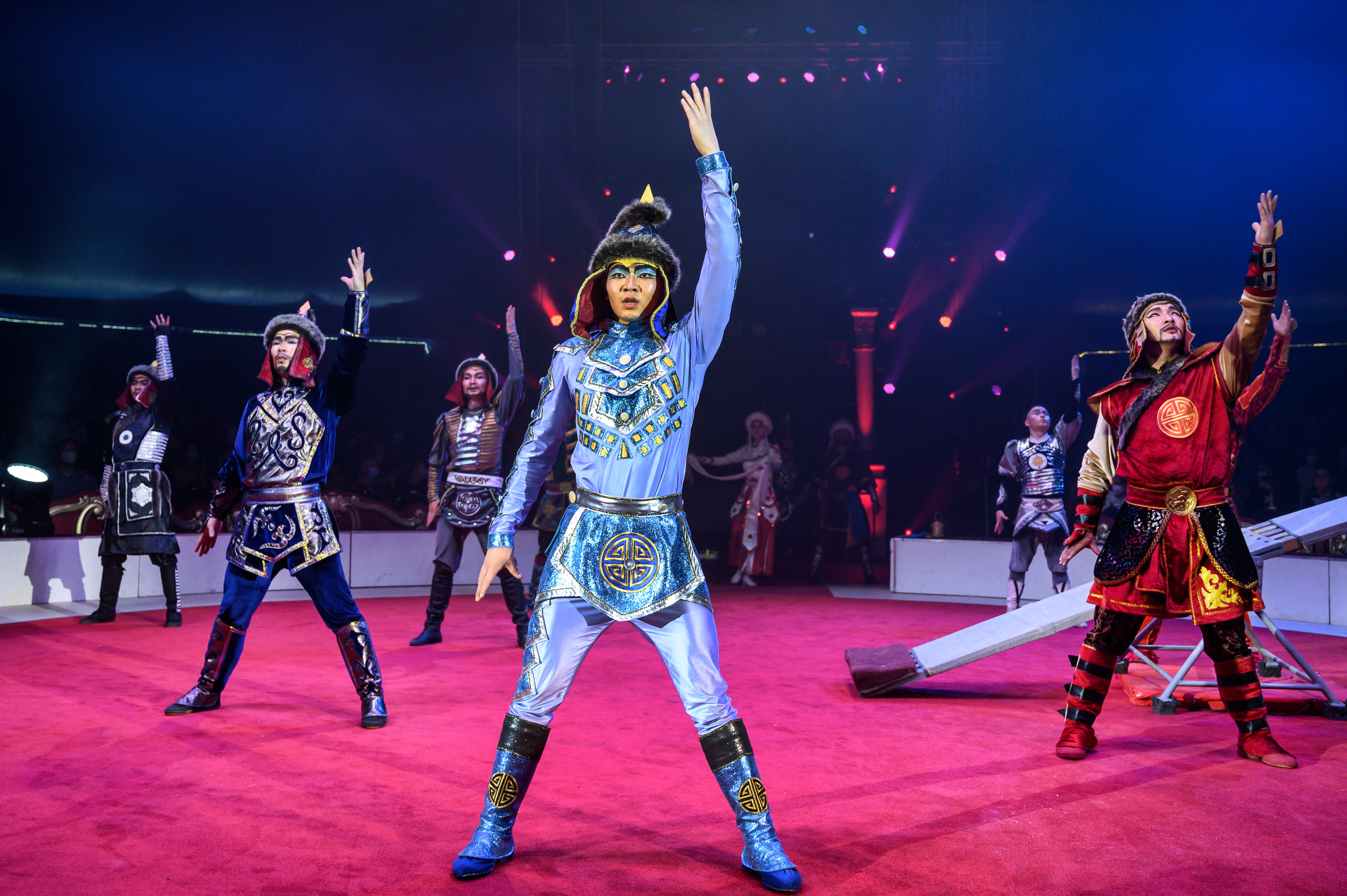 Troupe Zola - 51936096044