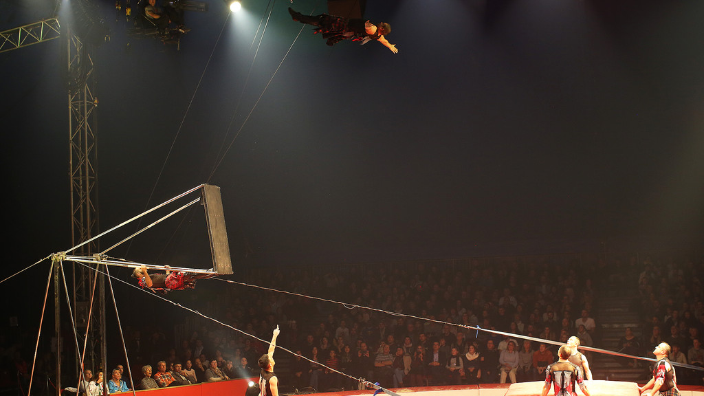 Festival International du Cirque 2017 - Numéro Troupe CHEBAN