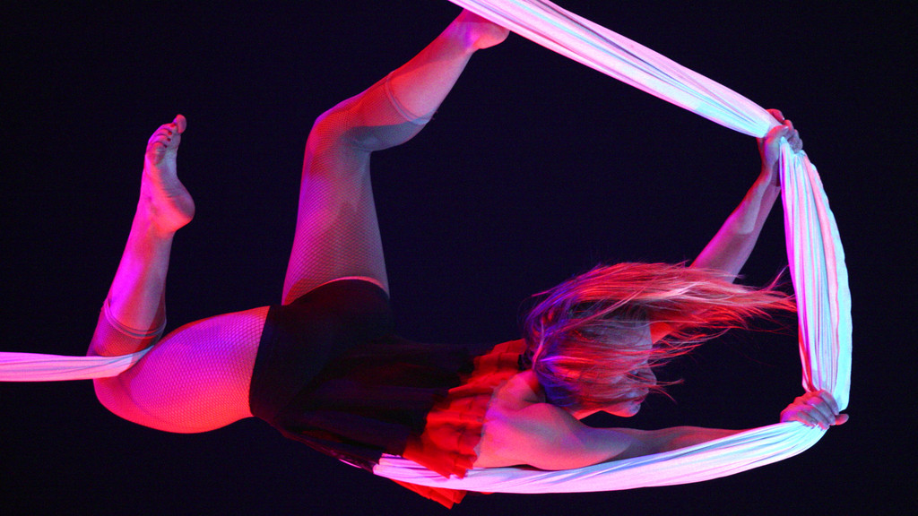 Festival International du Cirque 2015 - Prix spécial Elisabeth Schmidt - tissu volant