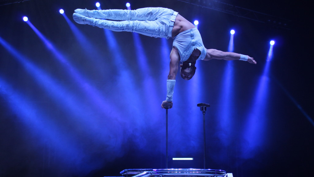 ARMANDO LIAZEED - EQUILIBRES - 2018