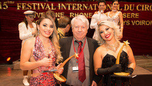 Festival International du Cirque 2016 - Catalina et Camilla Palma et Président du Club du Cirque